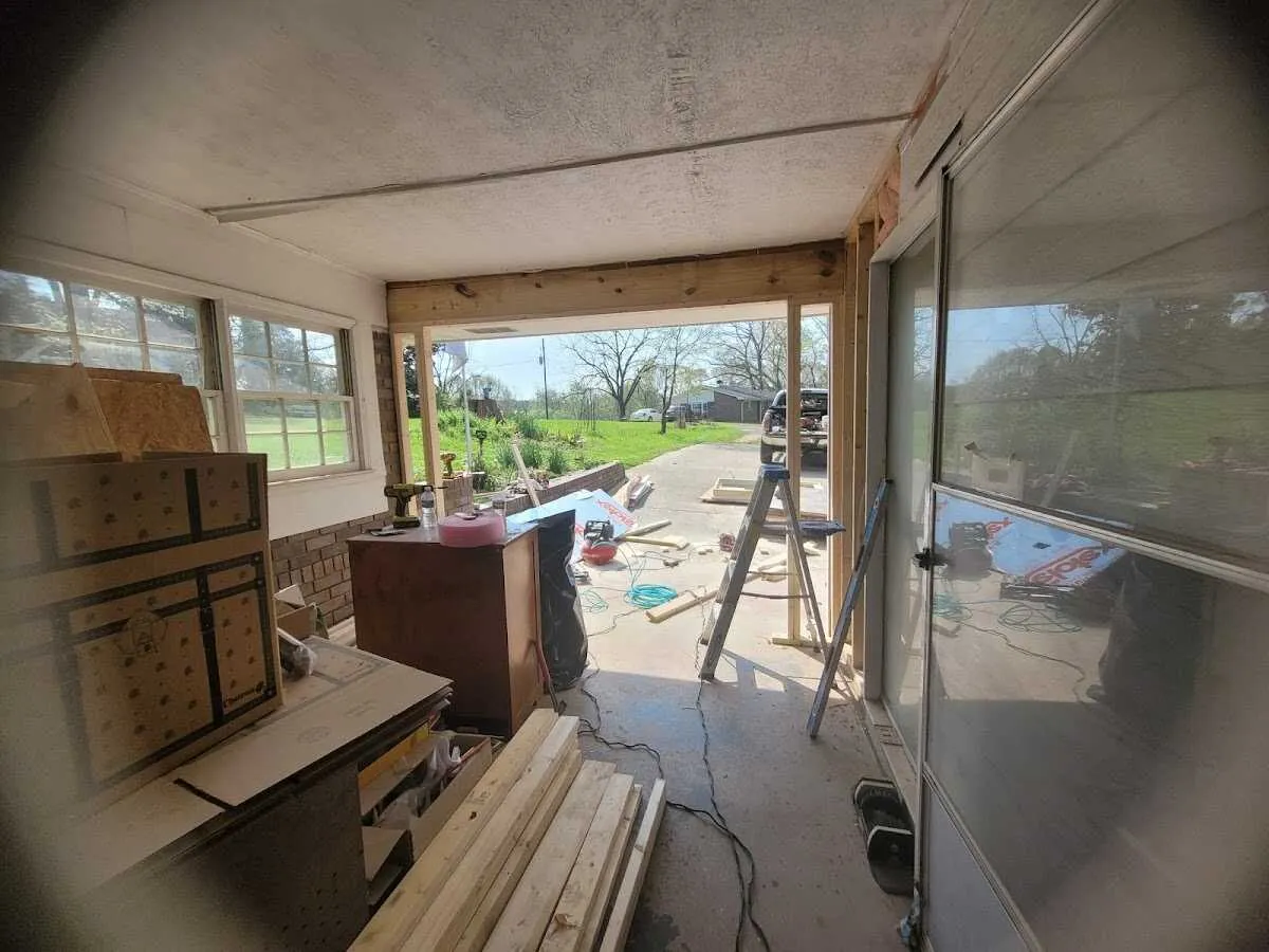 Air movers and dehumidifier for Drying & Dehumidification in Newport News